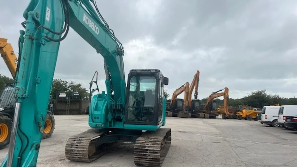 2015 Kobelco SK140 LC-3 - Image 4