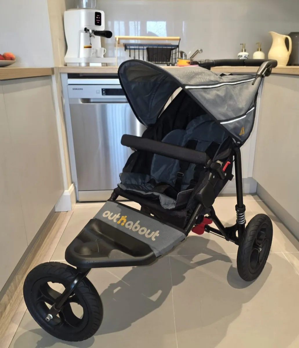 Out N About single stroller - Image 4