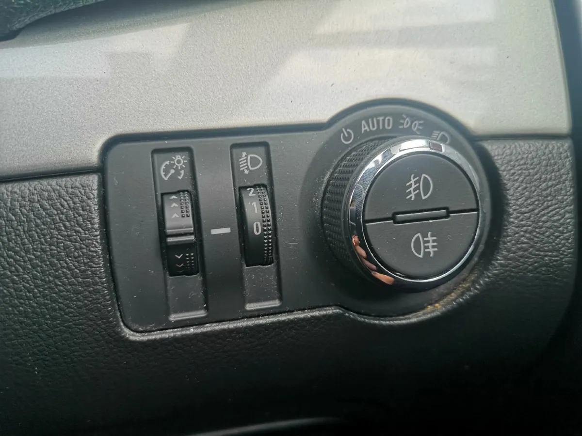 Opel Mokka 2013 - Image 4