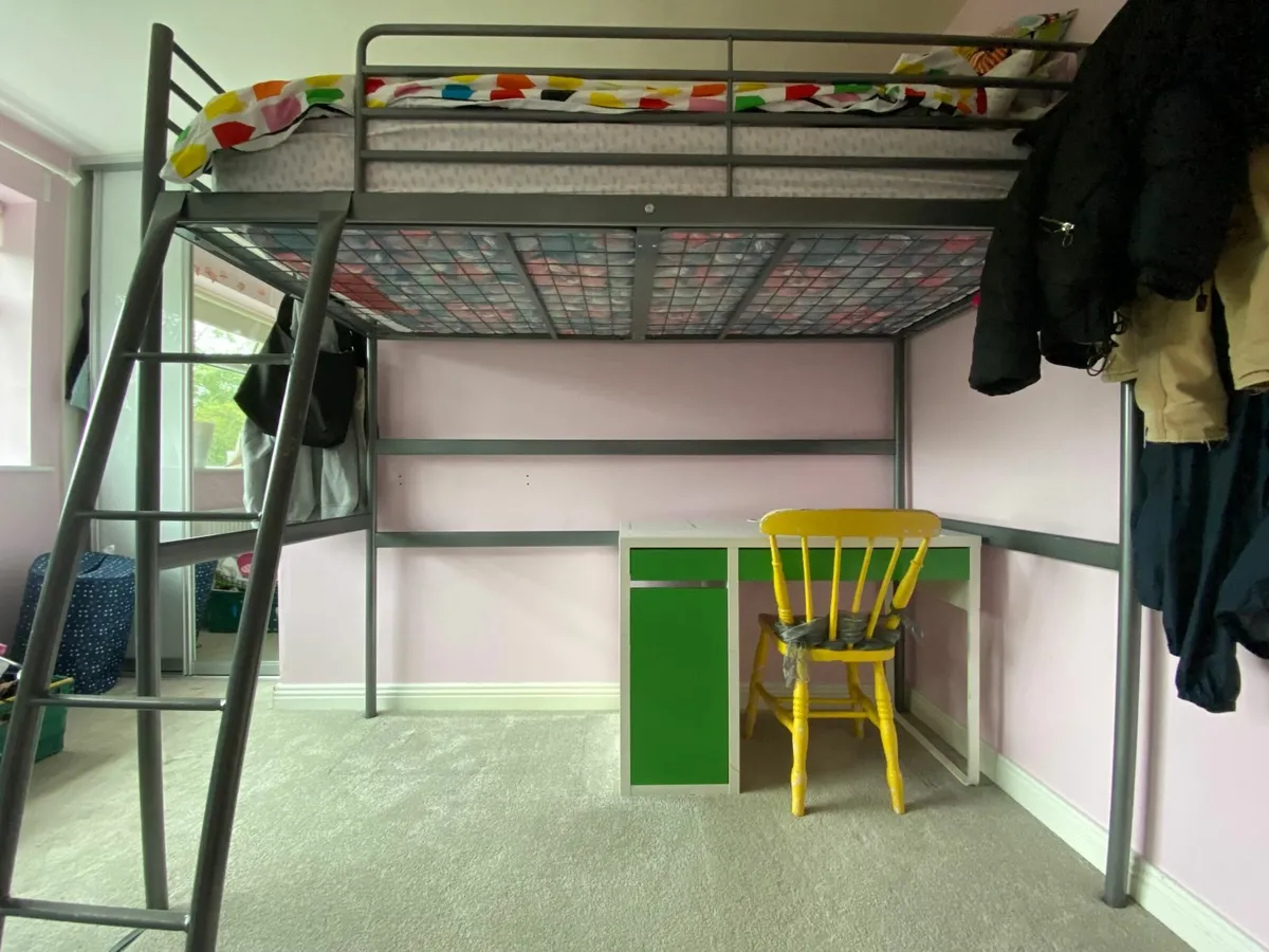 bunk bed - Image 1