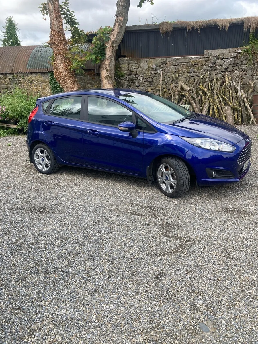 Car - Image 2