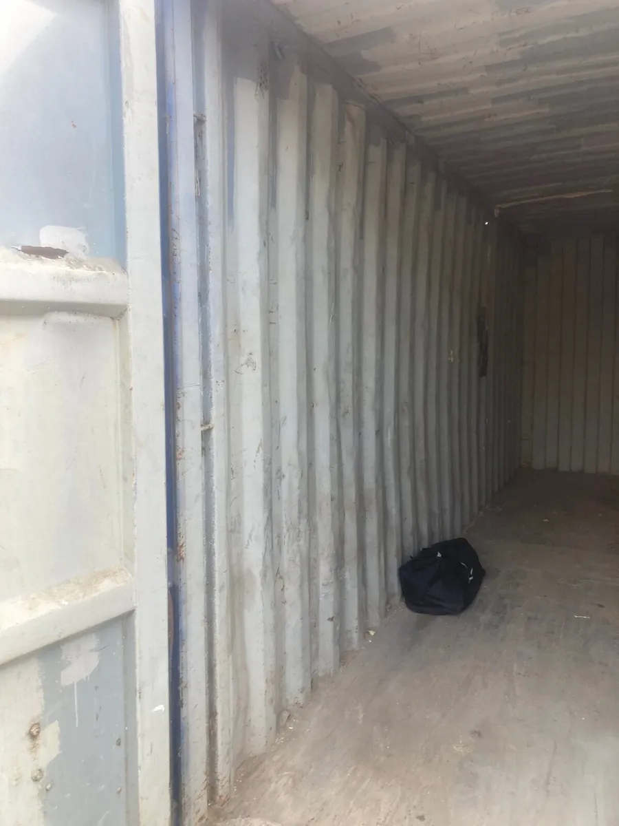 Containers - Image 3