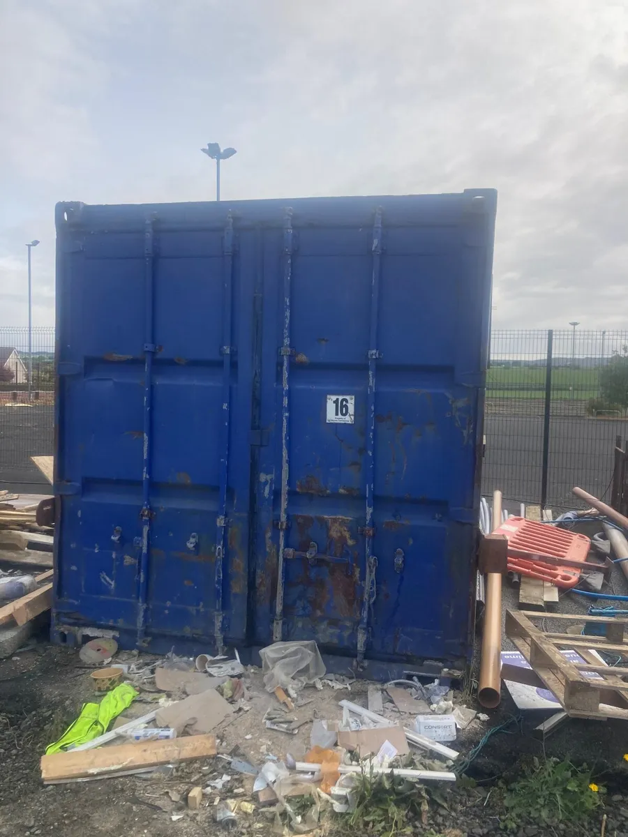 Containers - Image 4