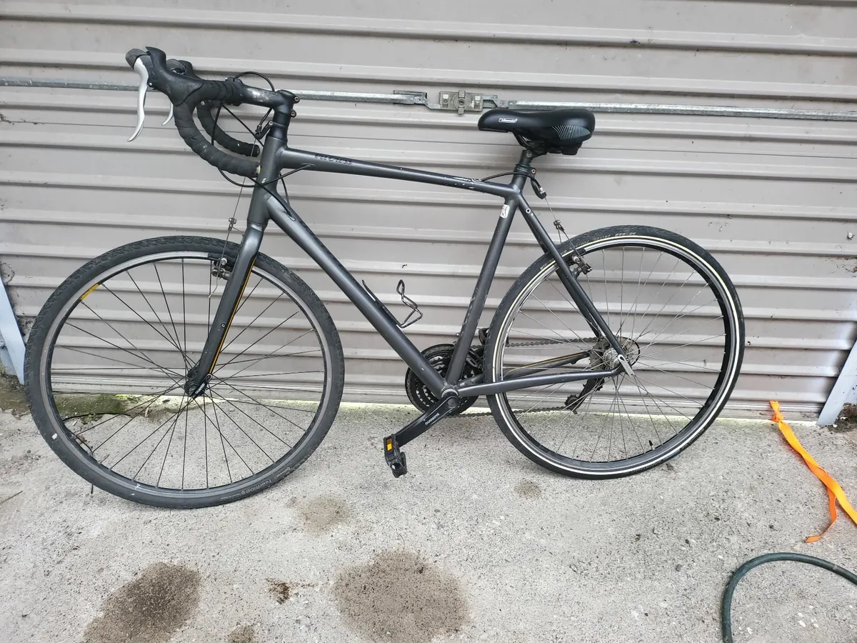 specilized tricross 24 speed lightweight man racer - Image 3