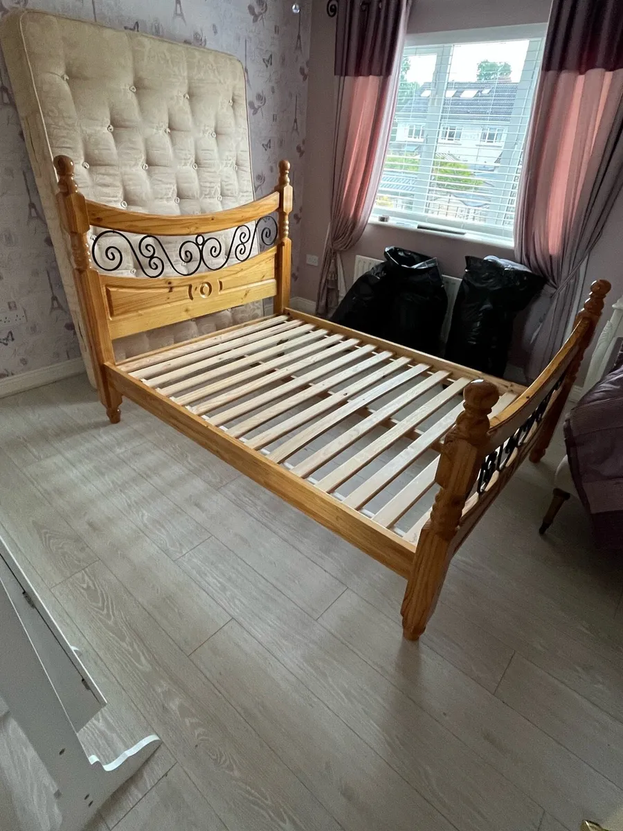 Double Bed - Image 2