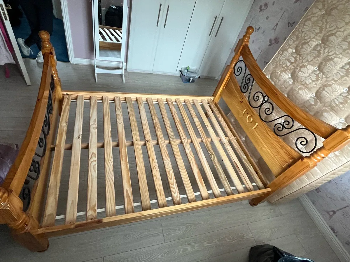 Double Bed - Image 3