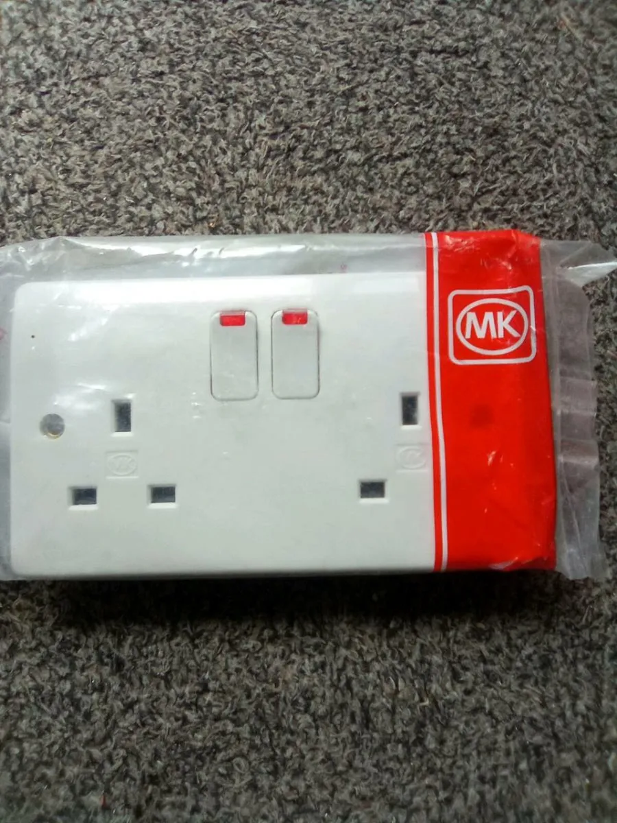 2  MK  TWIN SWITCHED. SOCKETS WITH NEON LIGHTS - Image 2