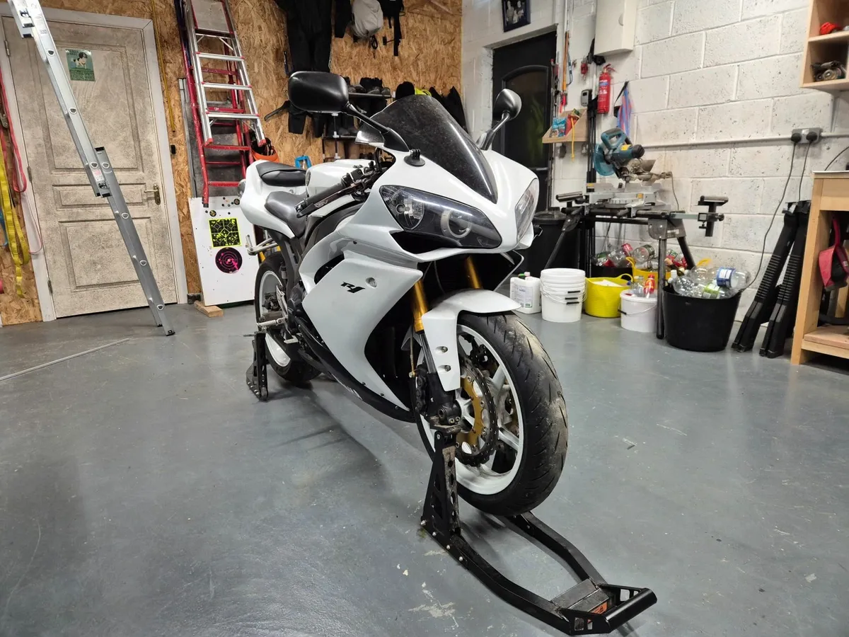 2007 Yamaha R1 4C8 - Image 2