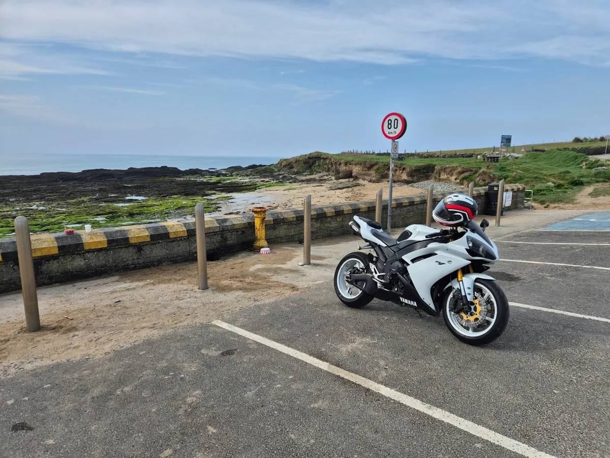 2007 Yamaha R1 4C8 - Image 3