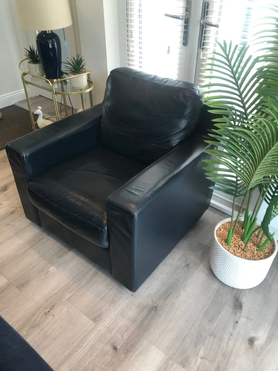 Genuine Milano leather armchair - Image 2