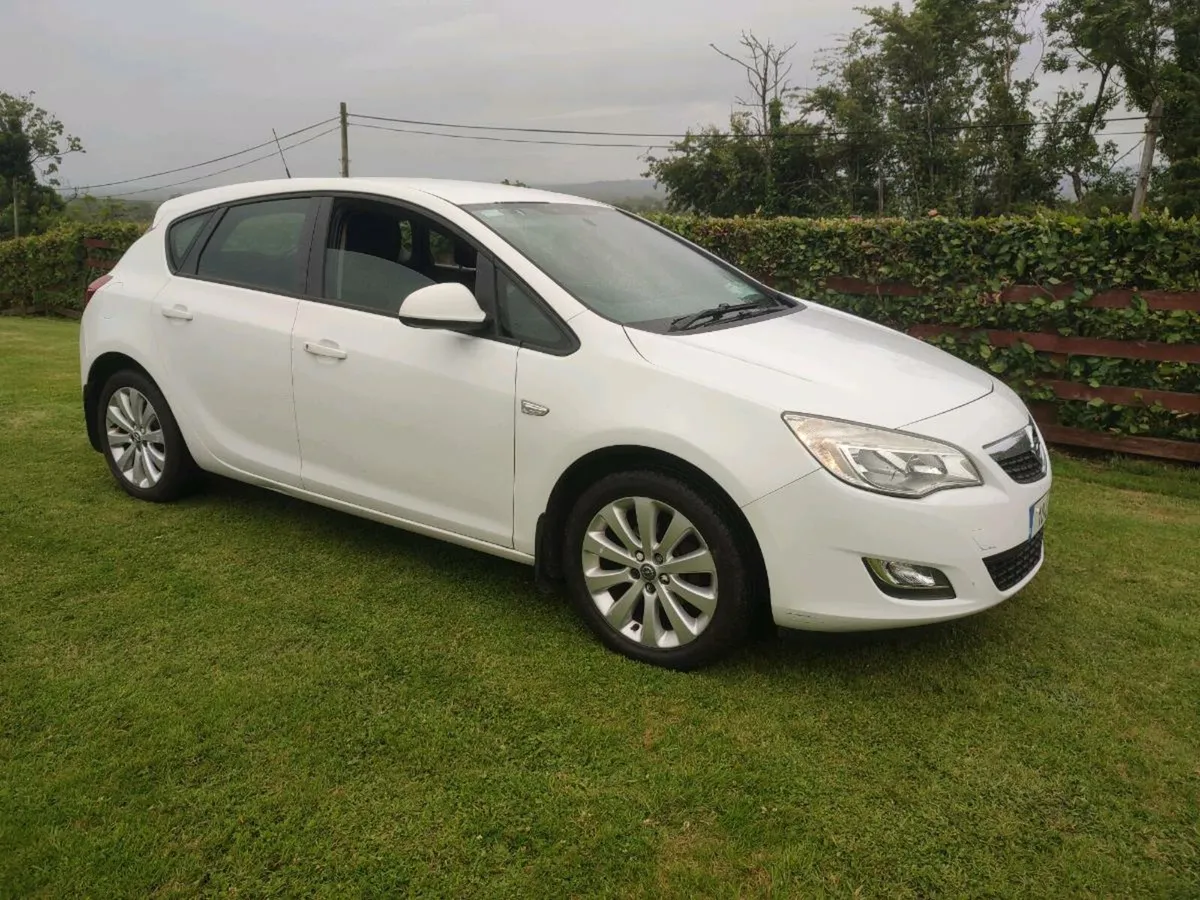 Opel astra 2010 1.4 petrol - Image 3