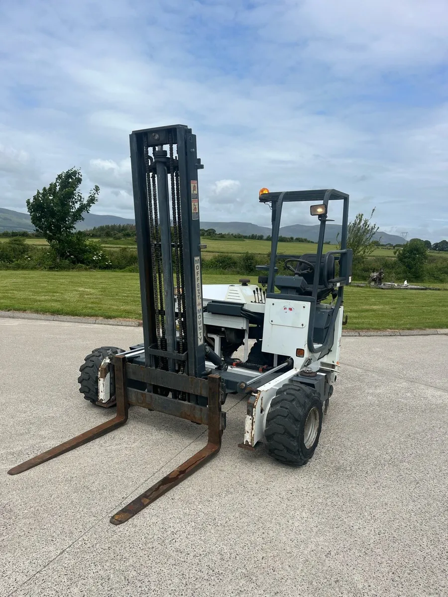 Moffett forklift (only 751 hrs) - Image 2