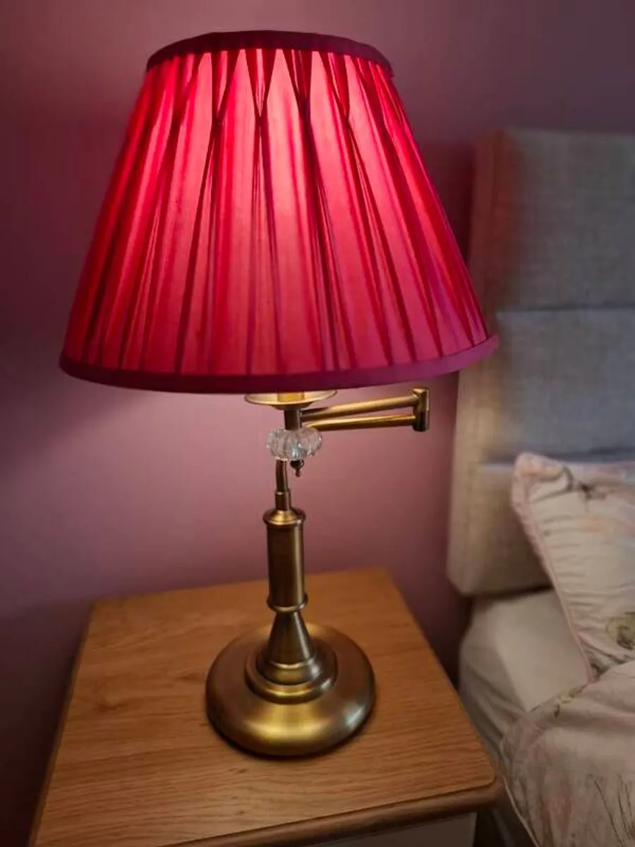 bedside lamp - Image 1