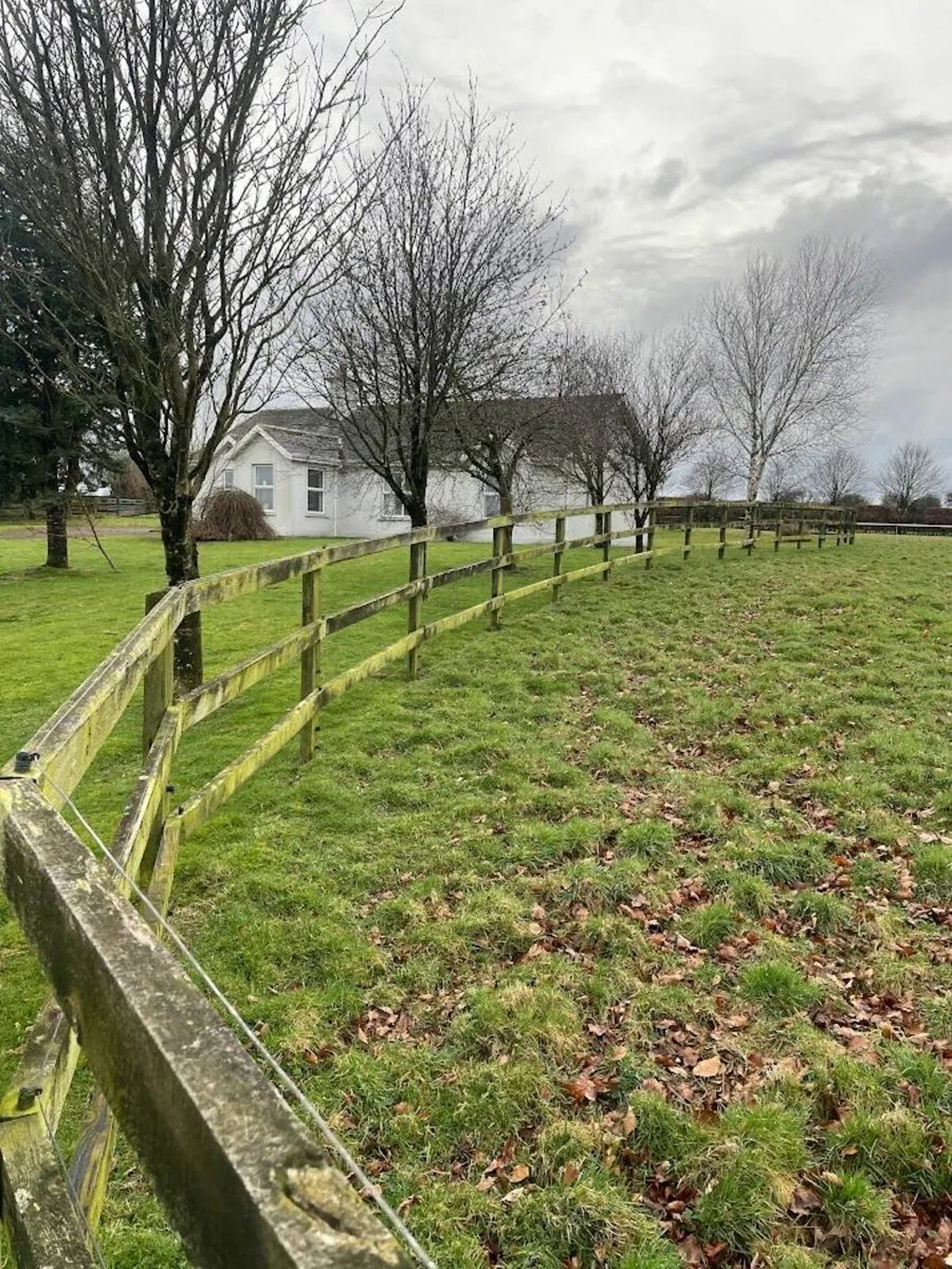 Creosote Post and Rail fence - used - Image 2