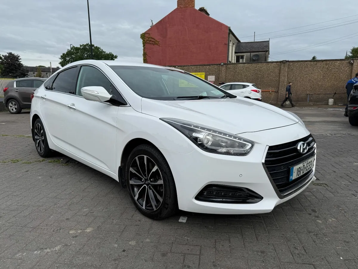 Hyundai i40 2018 1.7D - Image 1