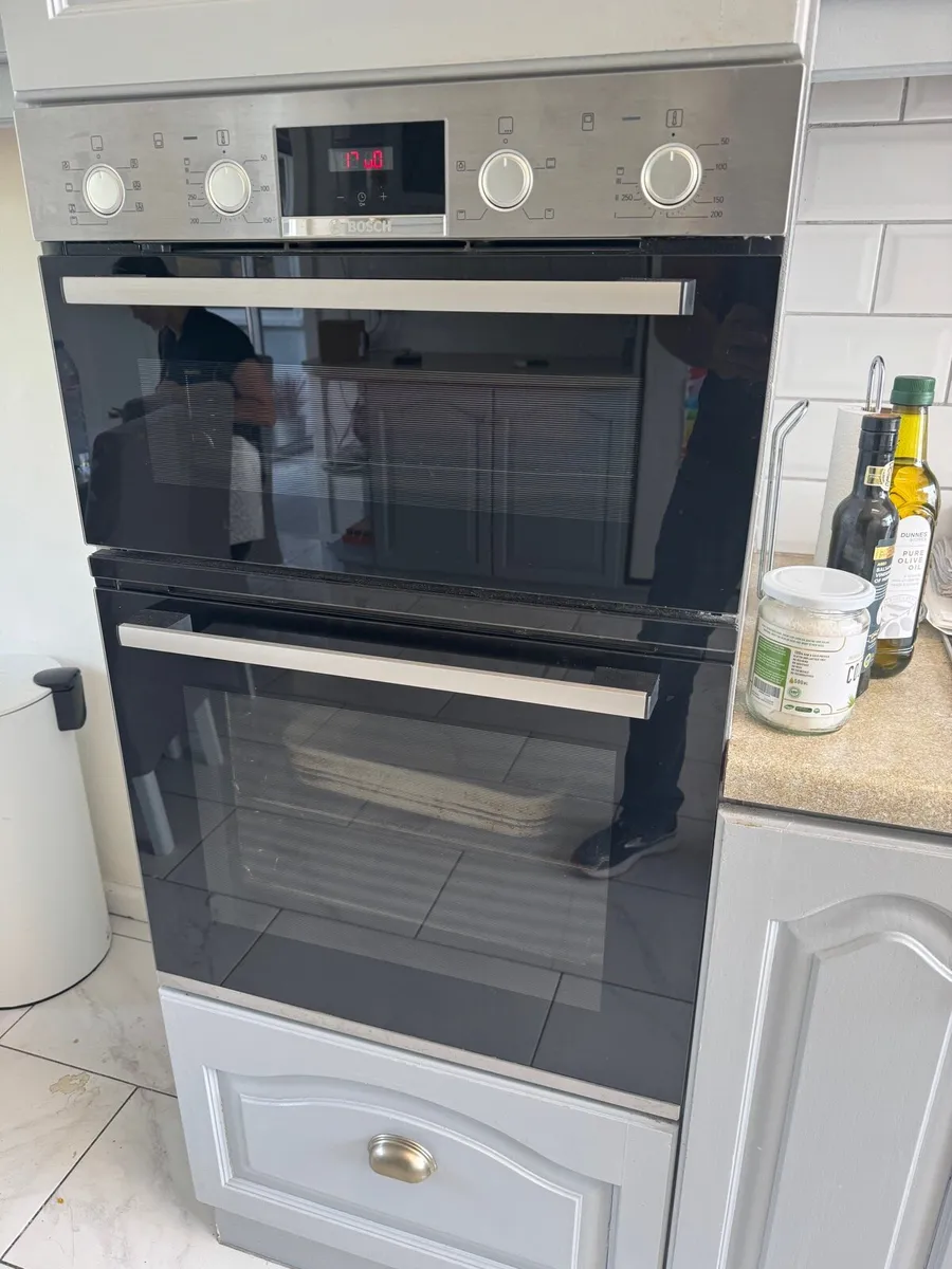 Bosch double Oven - Image 1