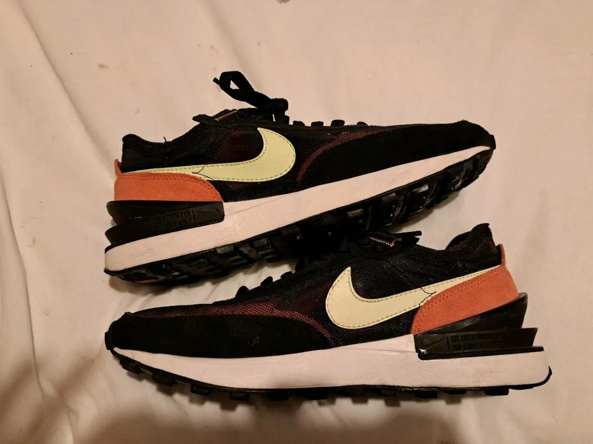 Womens Nike Waffle 1 trainers - Image 1