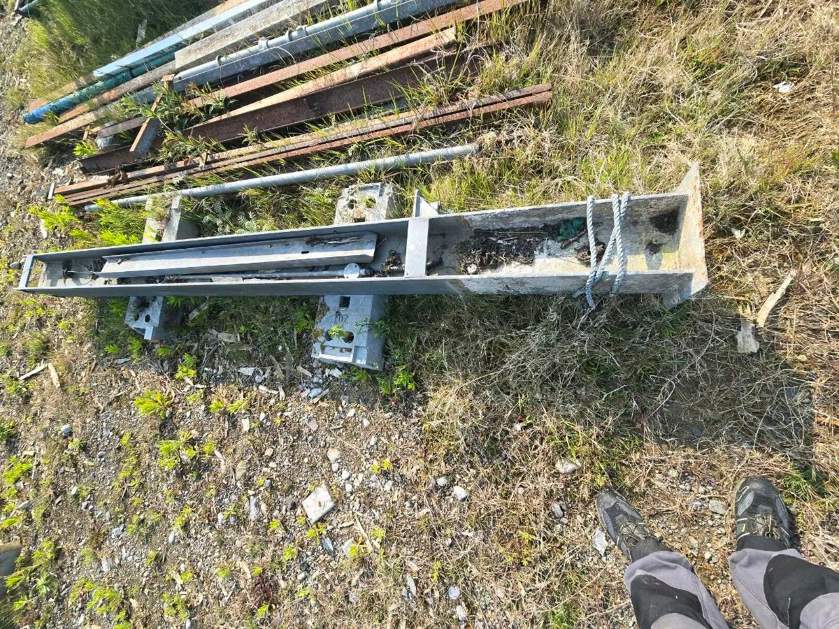 Large galvanised swing gate - Image 2