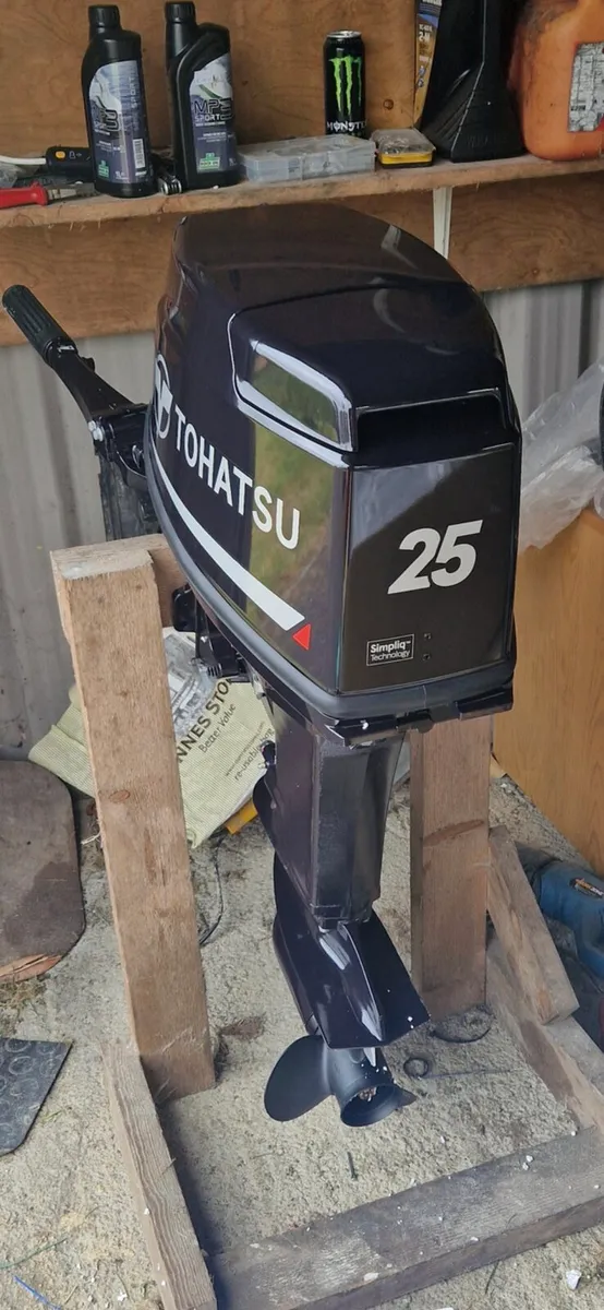 Tohatsu 25hp 2 stroke outboard engine - Image 1