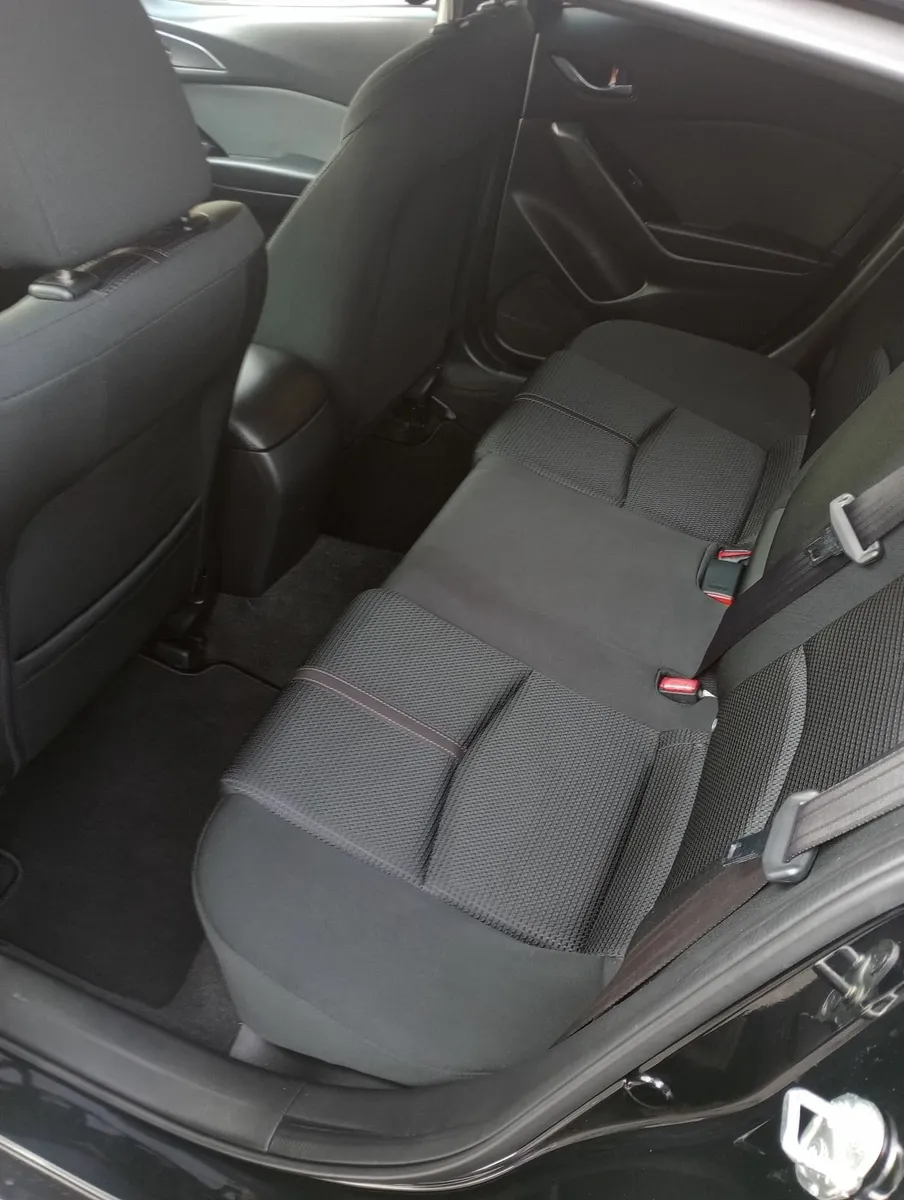 Mazda3 2017 Sport Nav - Image 4