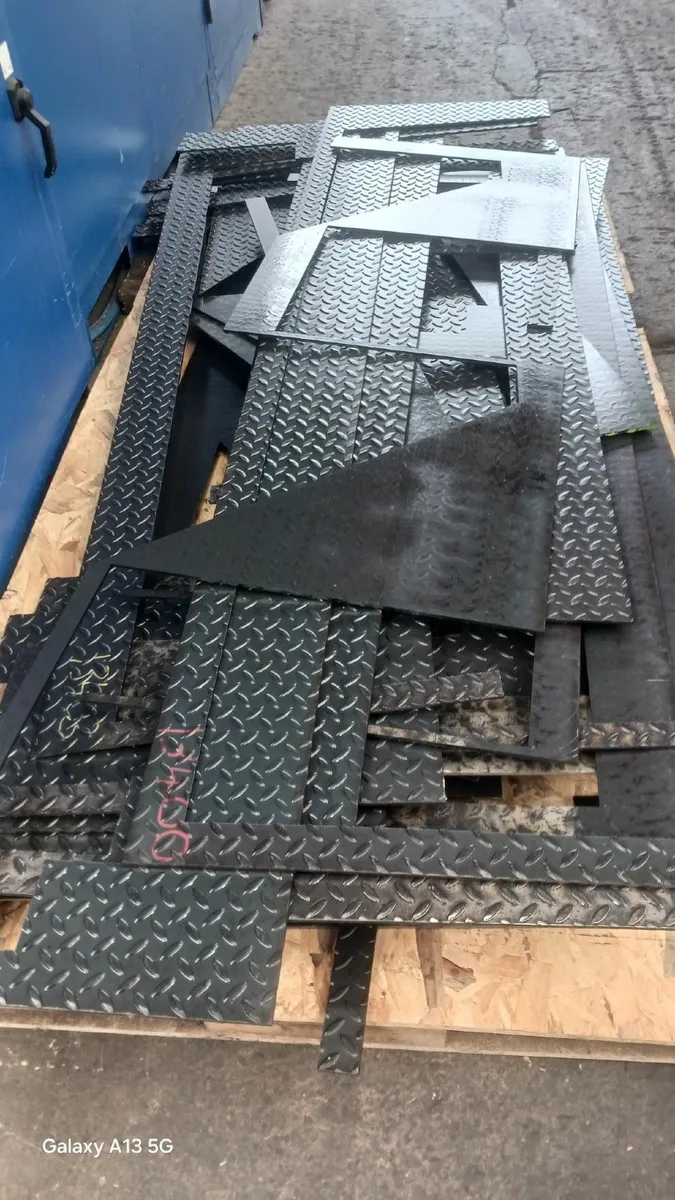 6mm Chequer  Plate offcuts various sizes €0.50/KG - Image 2