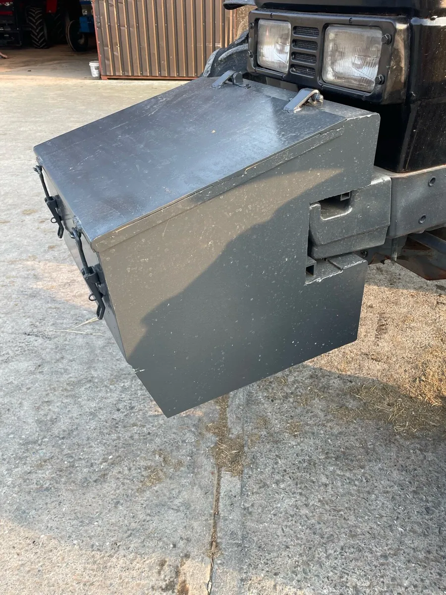 Weight box - Image 1