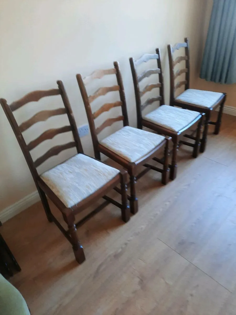 Kitchen chairs x 4 - Image 1