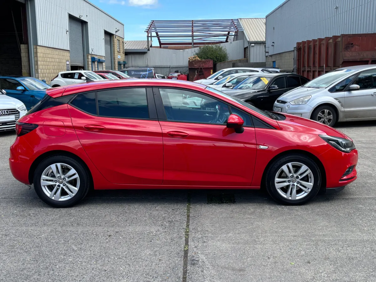 2018 VAUXHALL ASTRA 1.6CDTI TECH LINE NAV E-TEC - Image 3