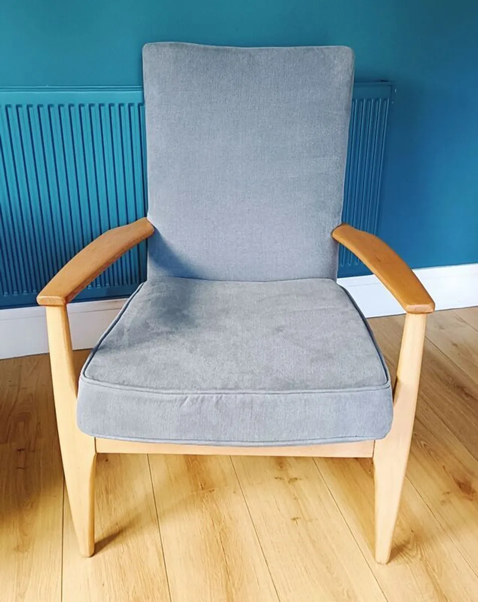 Mid Century Vintage Retro Parker Knoll fireside Chairs - Image 2