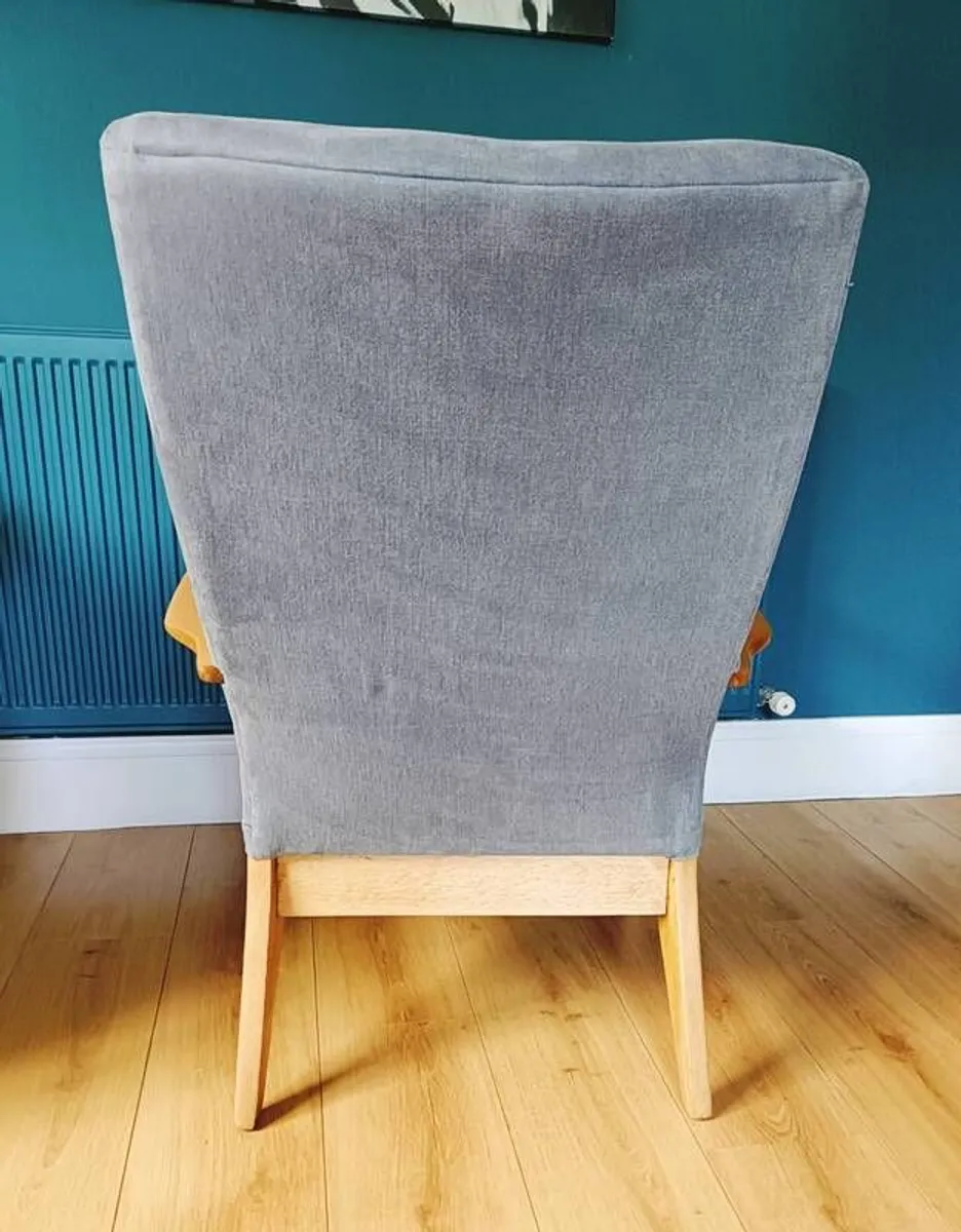 Mid Century Vintage Retro Parker Knoll fireside Chairs - Image 4