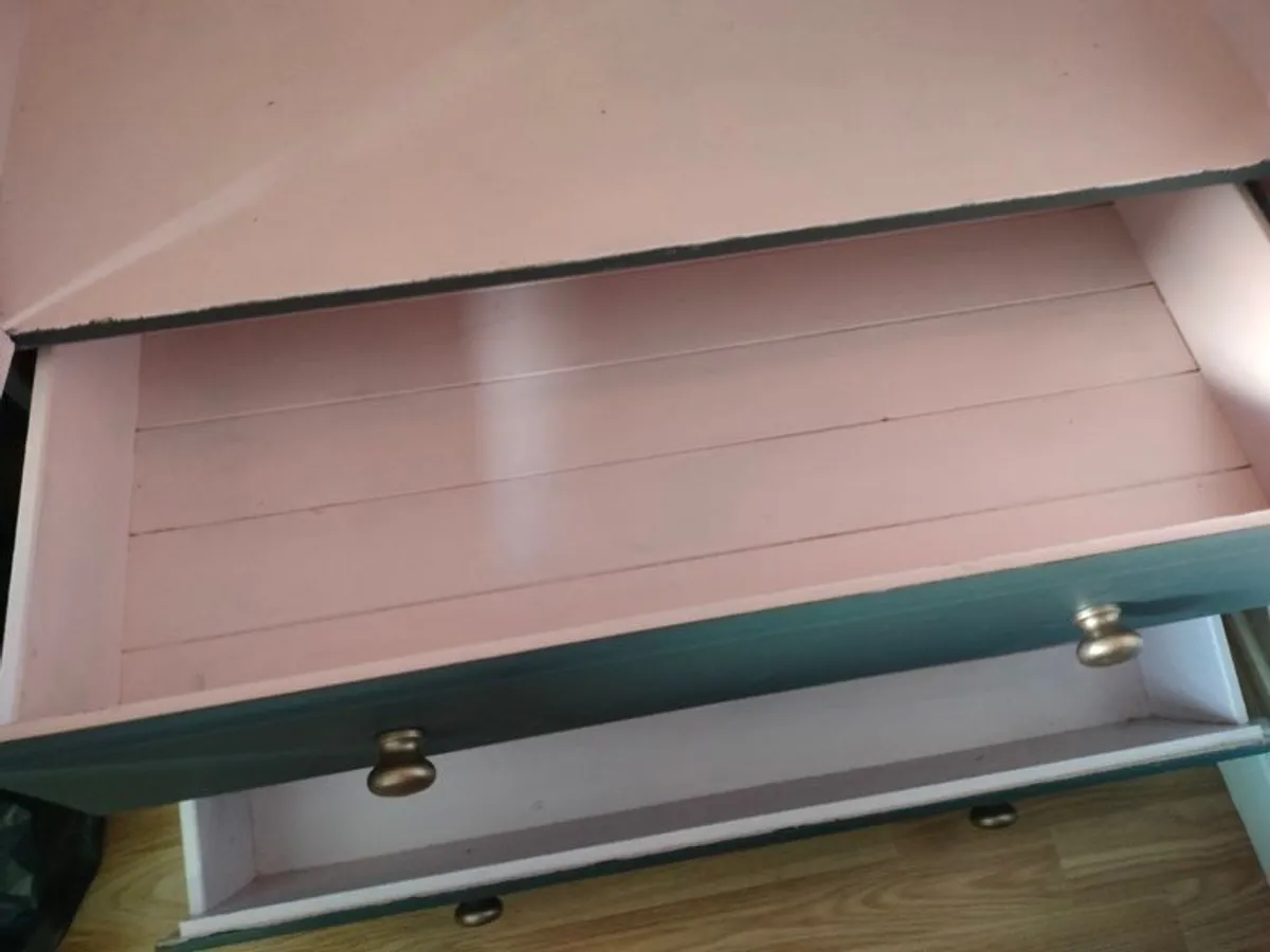 Bedroom furniture - Image 2
