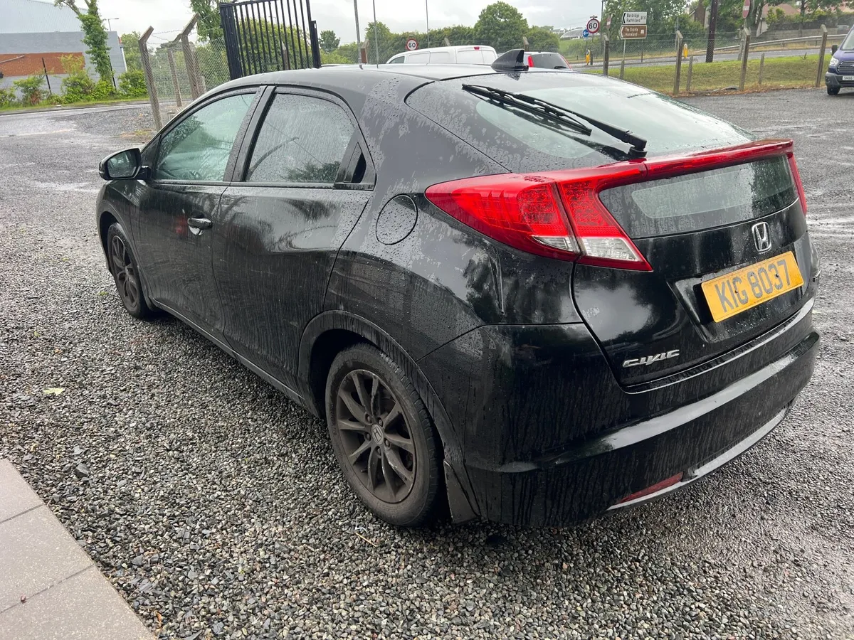 Honda Civic 2.2 I-DTEC ES Diesel 5 Door - Image 3