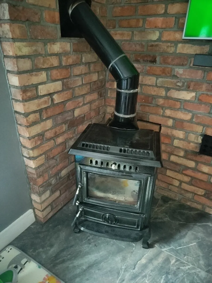 Wood burning stove - Image 2