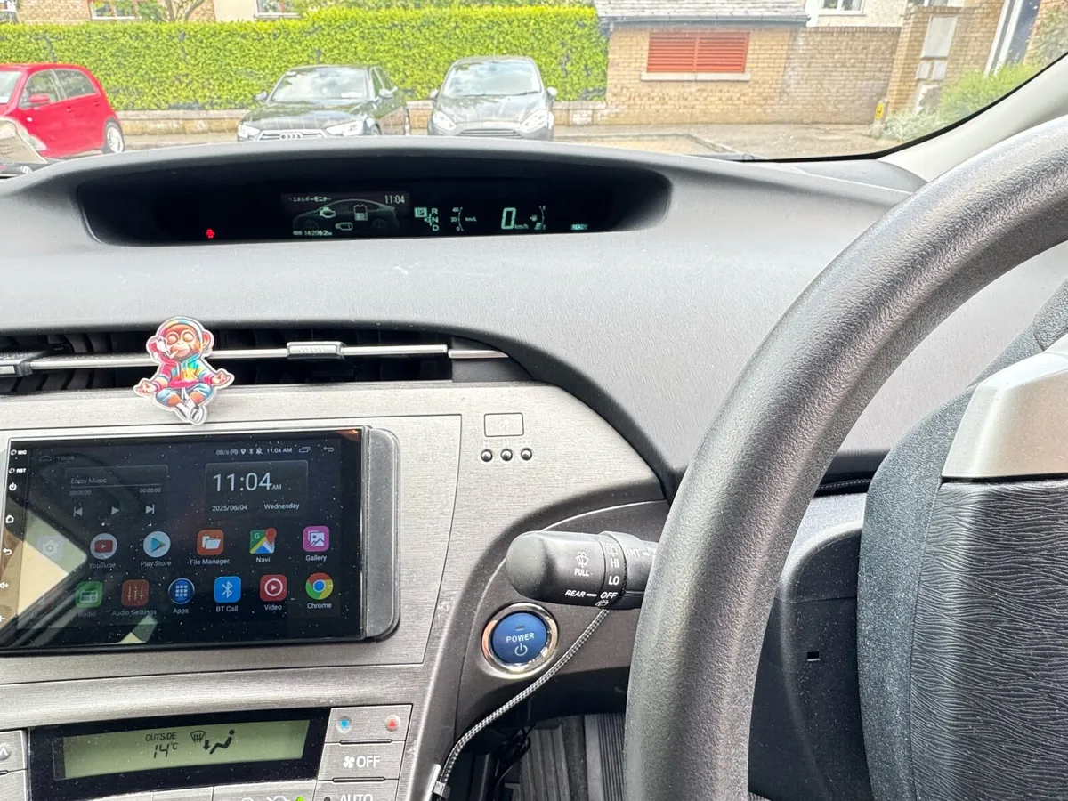 Toyota Prius 2015 - Image 4