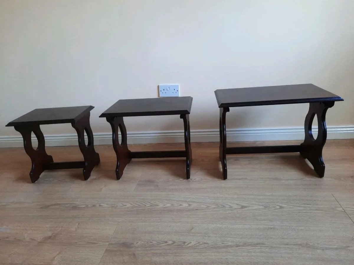 Side tables, nest of tables x 3 , mahogany - Image 2