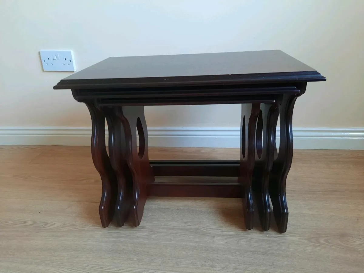 Side tables, nest of tables x 3 , mahogany - Image 3