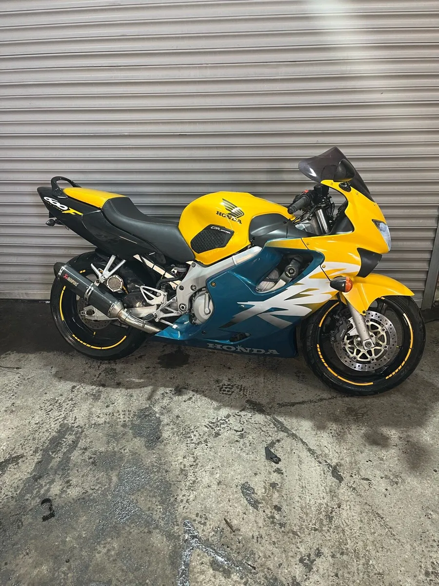 Honda cbr 600F4 - Image 3
