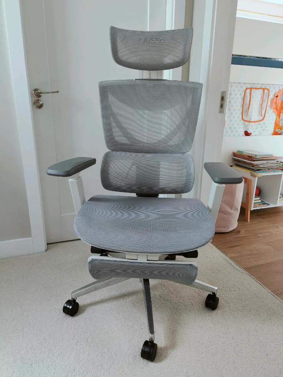 Musso V900 Ergonomic Office chair - Image 1