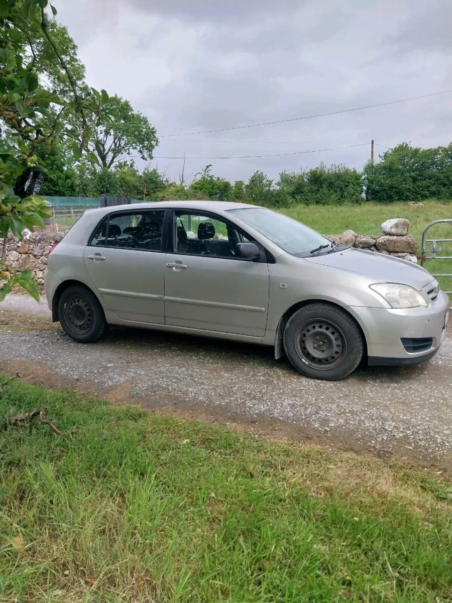 Toyota Corolla - Image 2
