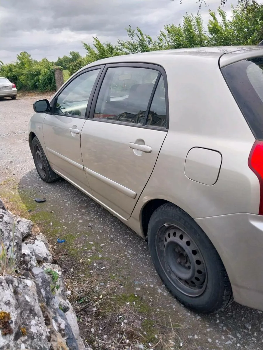 Toyota Corolla - Image 4