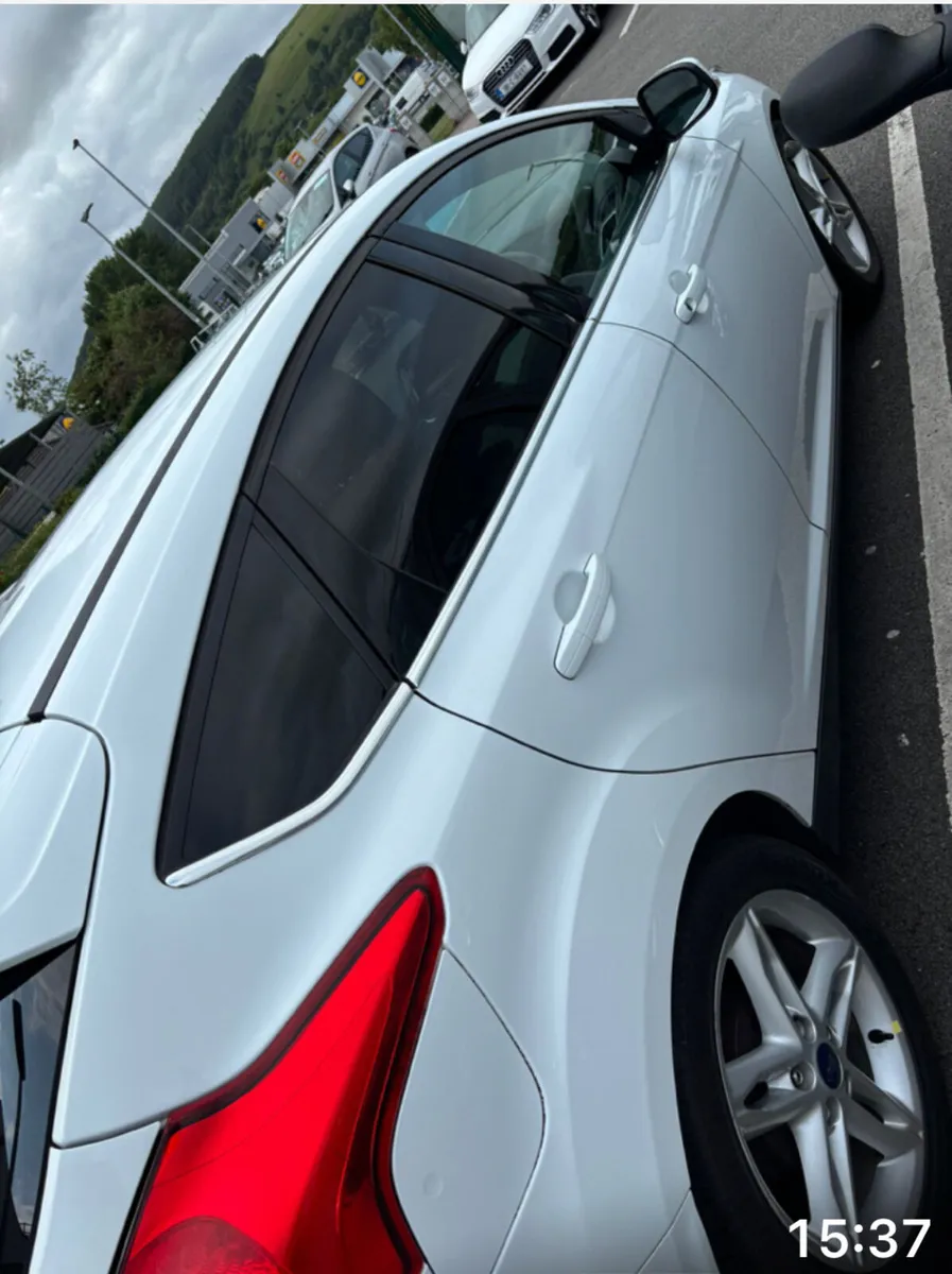 Ford Focus - Image 4