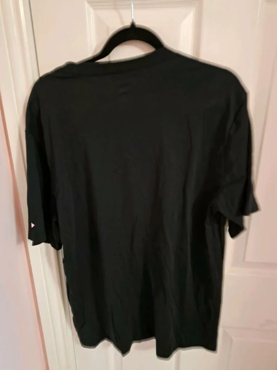 Mens Converse tshirt - Image 2