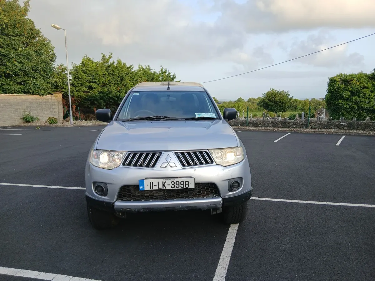 Mitsubishi l200 crewcab 13 month cvrt (03/07/26) - Image 3