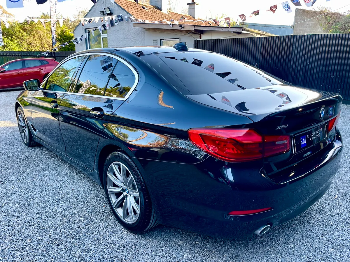 172 BMW 520d 2.0  XDrive - Image 2