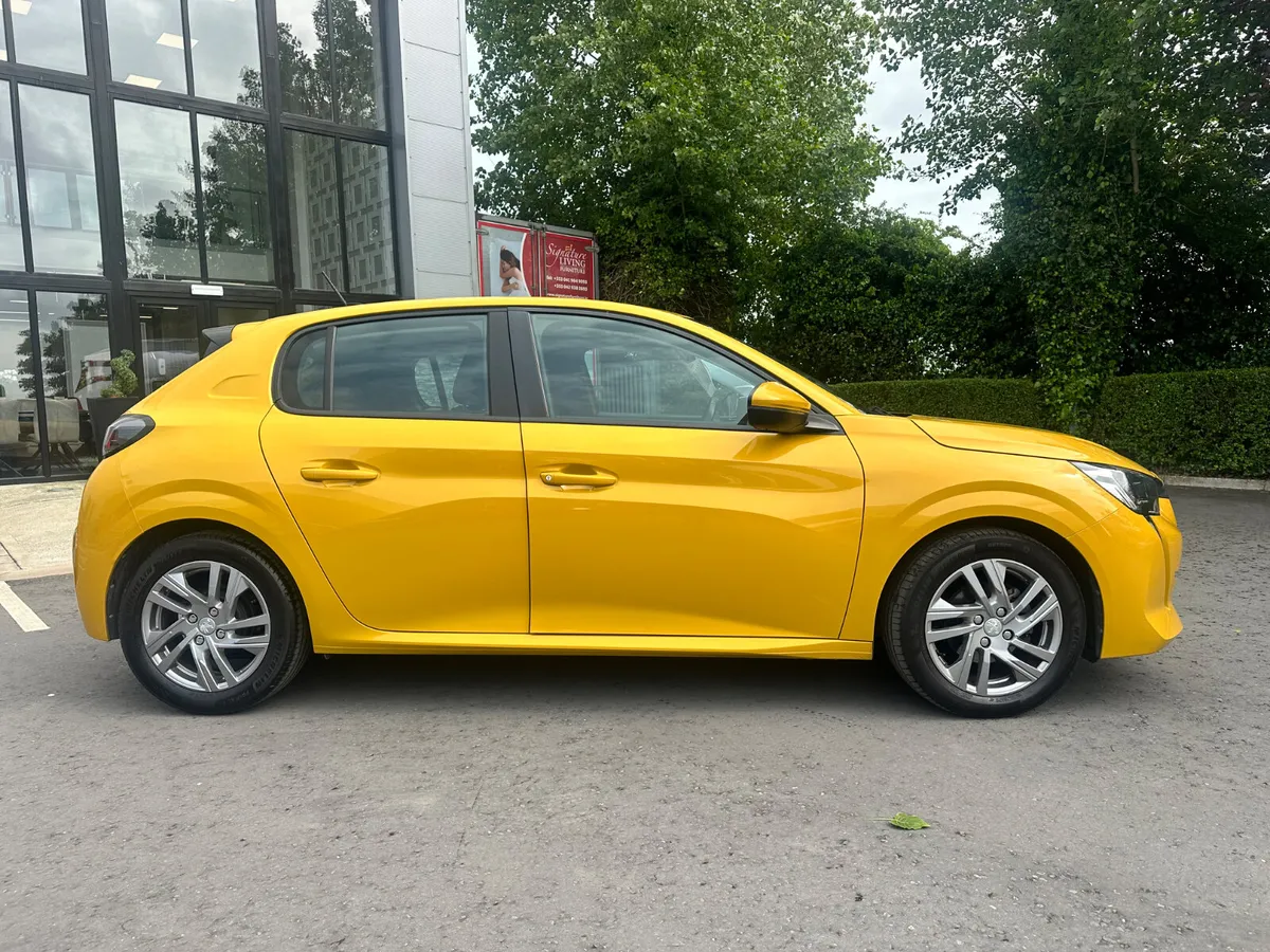 🟡 Peugeot 208 2021 🟡 - Image 2
