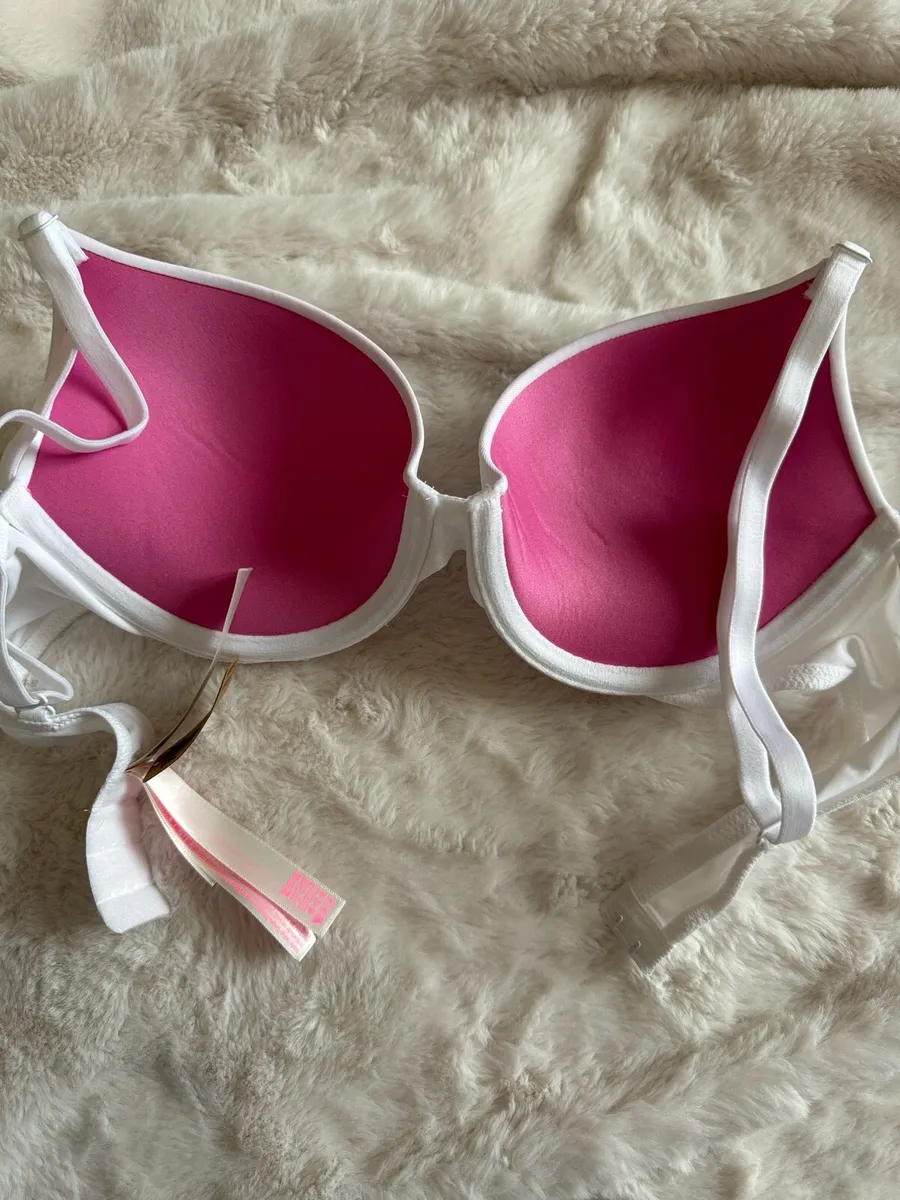 Victoria’s Secret bra - Image 3