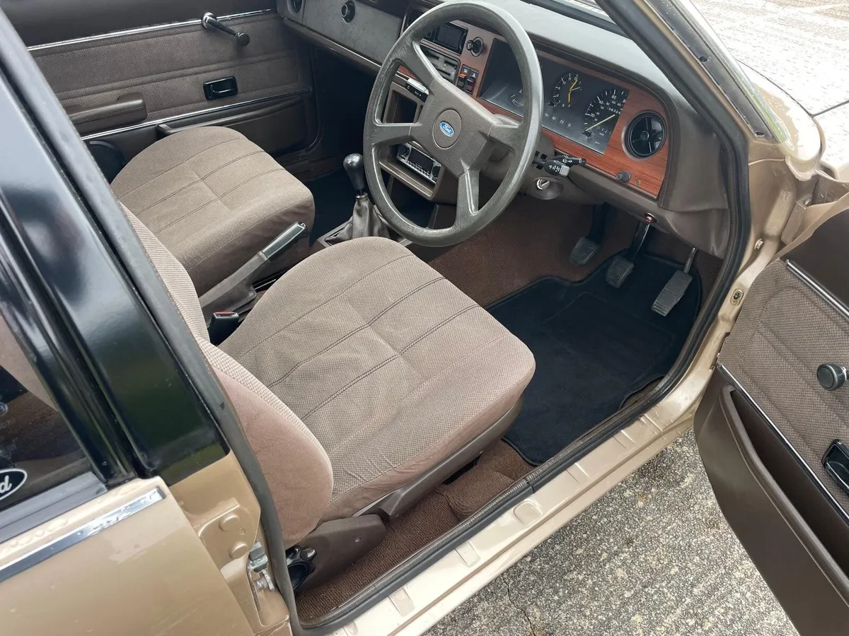 Ford Cortina 1979 - Image 4