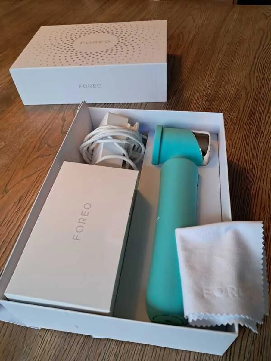 Foreo Peach 2 hair removal device - Image 1