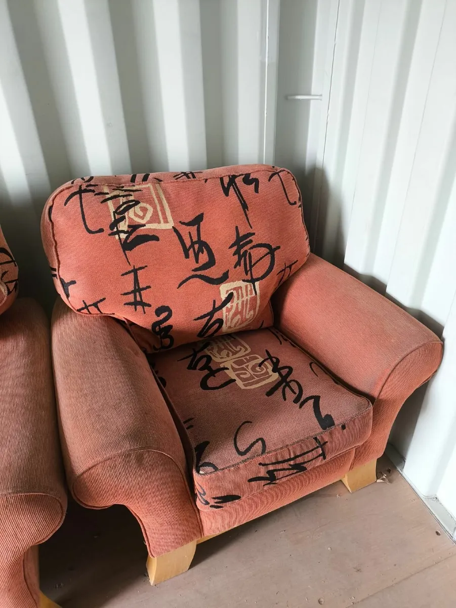 2 free armchairs for collection - Image 1