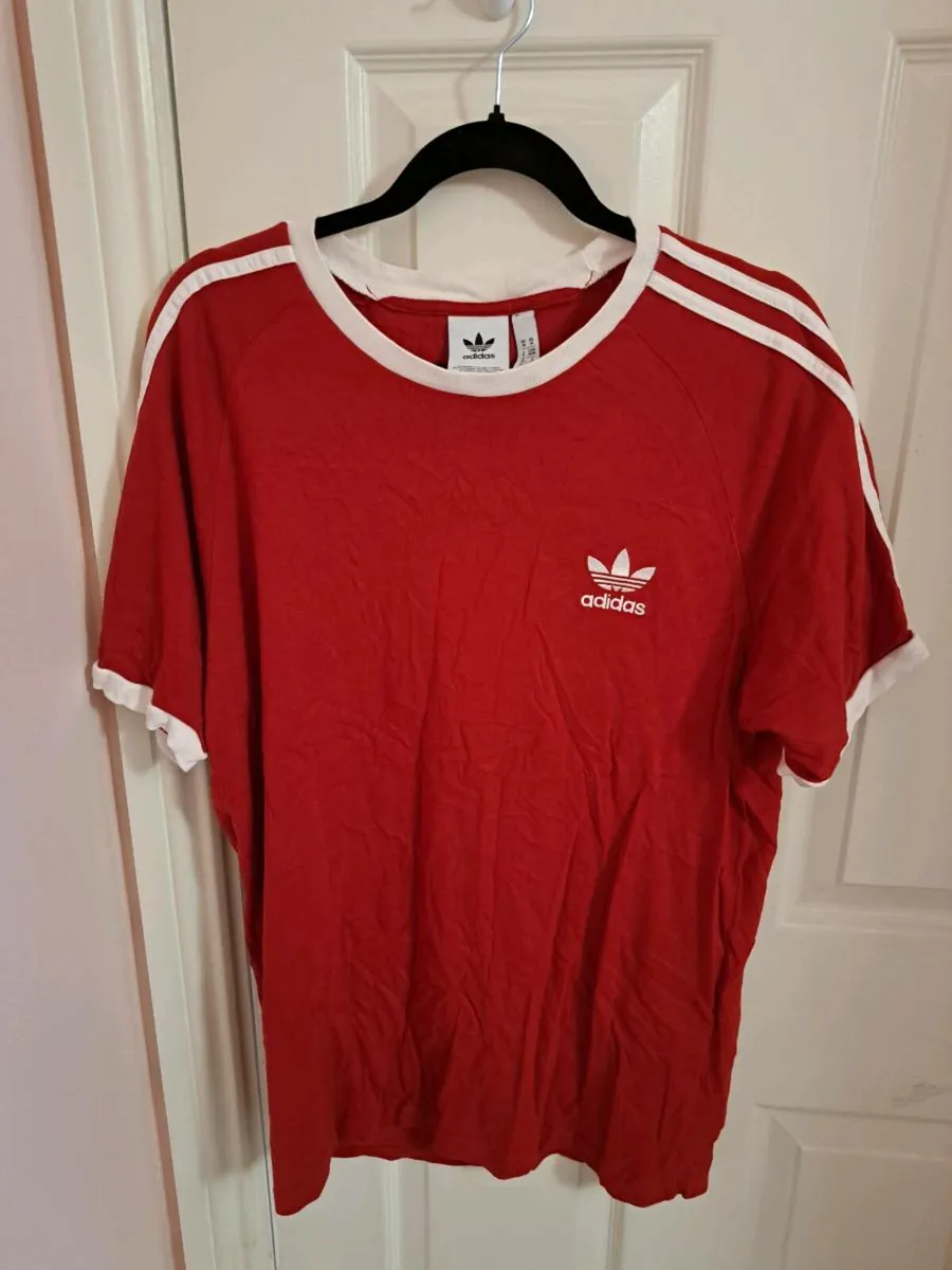Mens Adidas tshirt - Image 1